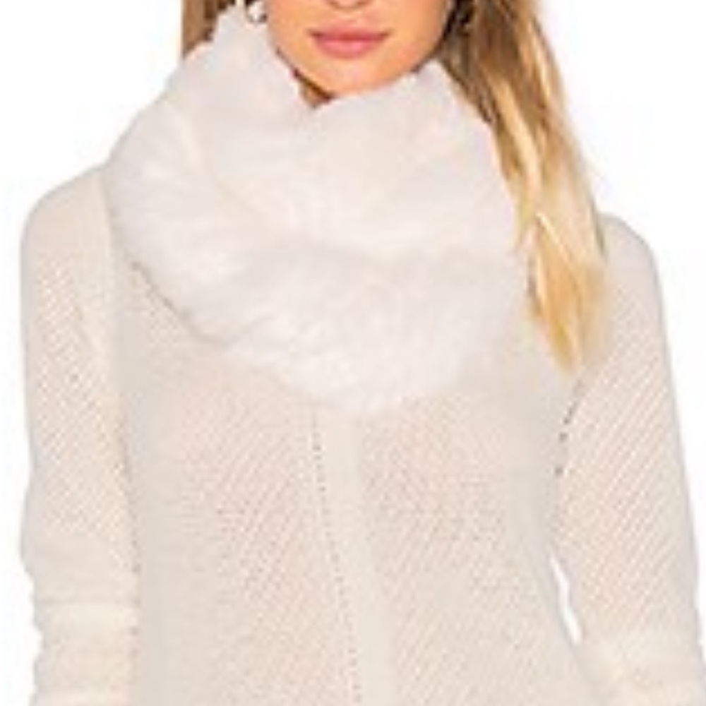 Jocelyn White rabbit fur infinity scarf - worn once